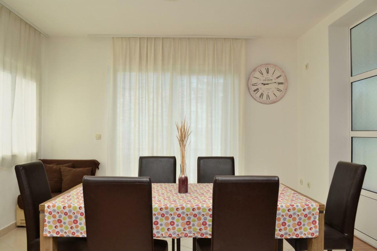 Apartments Lorenco Brela Εξωτερικό φωτογραφία