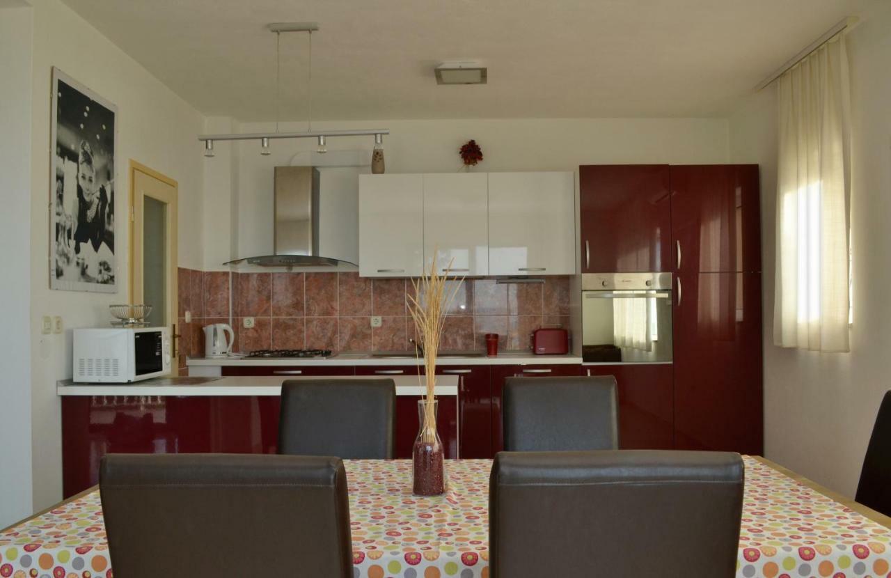 Apartments Lorenco Brela Εξωτερικό φωτογραφία