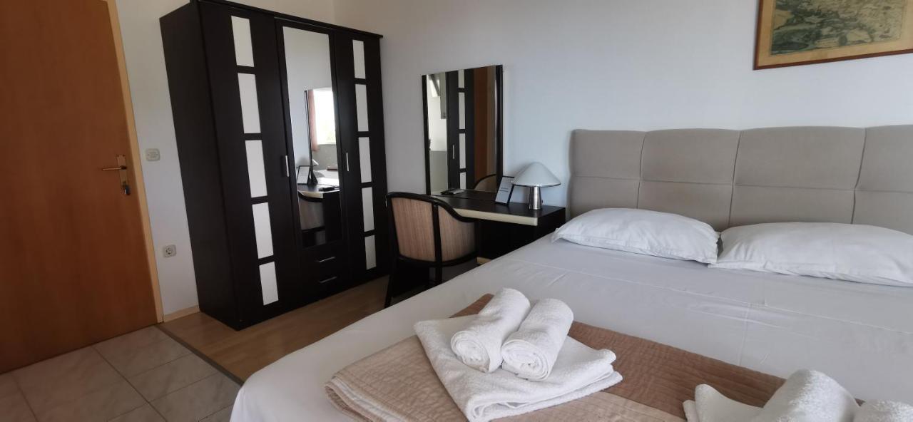 Apartments Lorenco Brela Εξωτερικό φωτογραφία