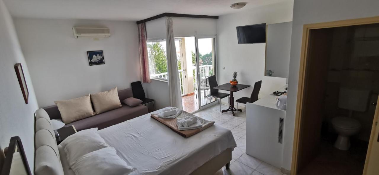 Apartments Lorenco Brela Εξωτερικό φωτογραφία